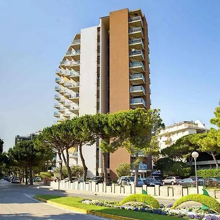 Bianco E Nero بيت للعطل