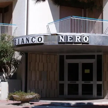 Bianco E Nero *
